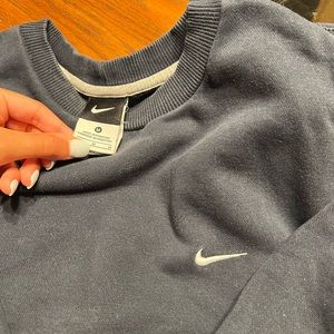 Navy vintage Nike crew neck